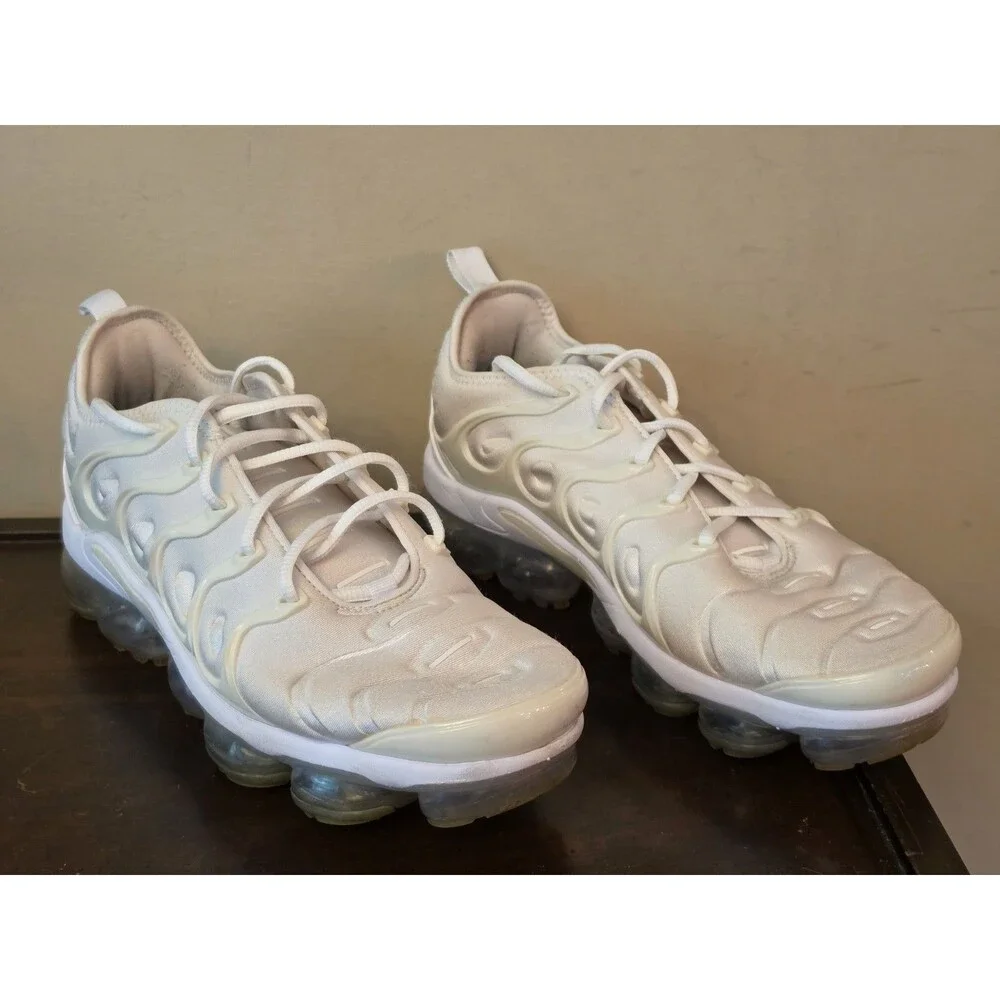 Nike Air VaporMax Plus Triple White Shoes White Pure Platinum Men's Size 9.5